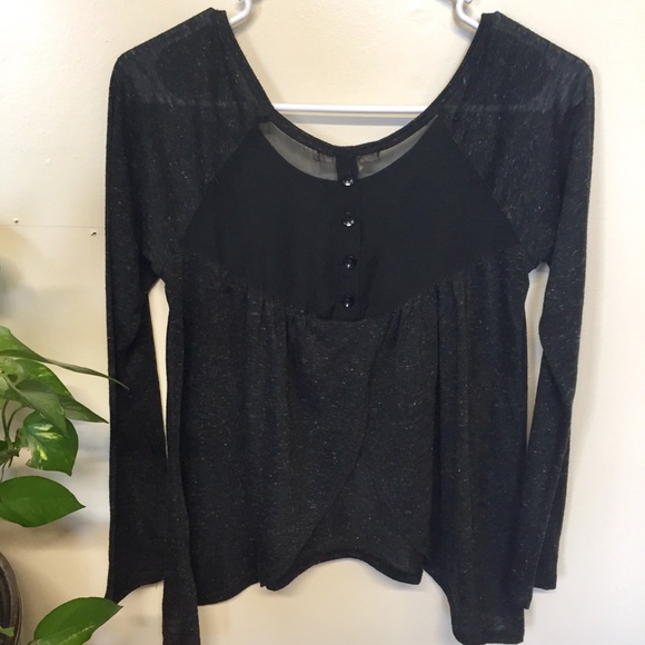 Open Back Top - Picture 2 of 4